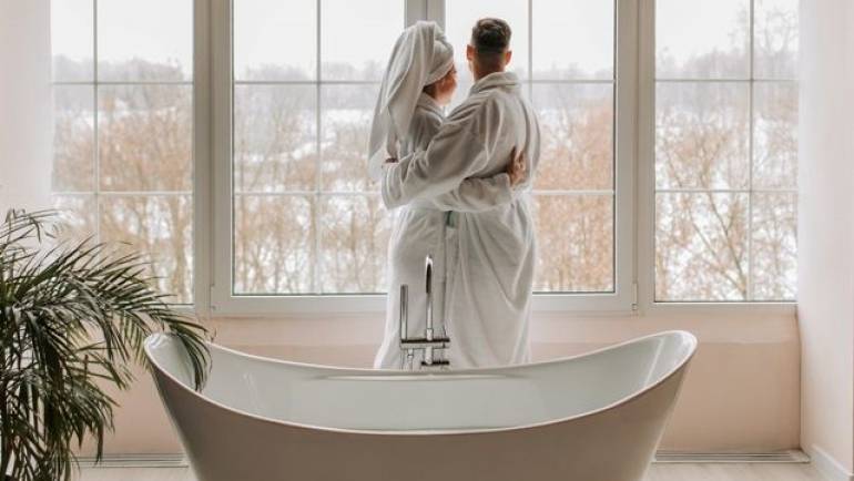  Bañera jacuzzi: disfruta de un baño en invierno