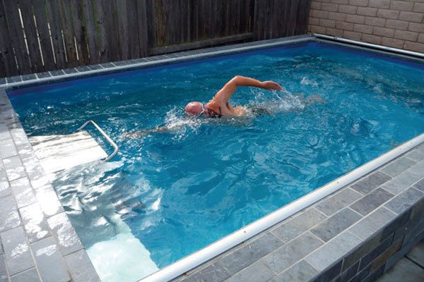 ¿Por qué comprar una piscina con nado contracorriente?
